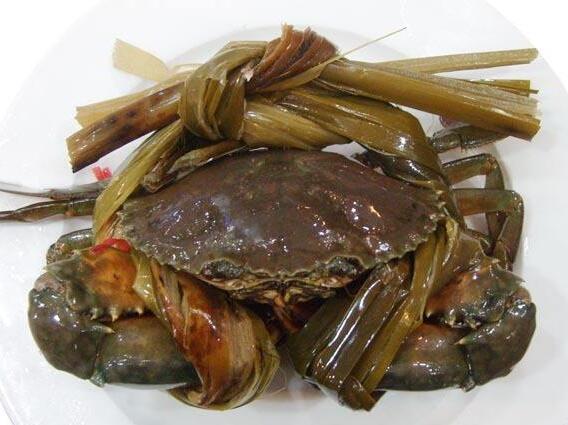吃螃蟹的禁忌：不宜与茶水同食饮食禁忌