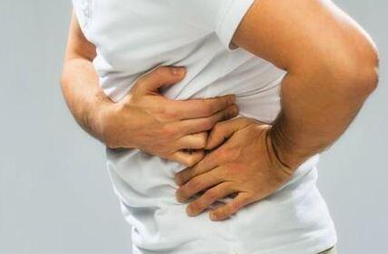 胃癌在出现时会有哪些常见症状