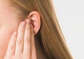 耳鸣是听力下降的首要发病症状