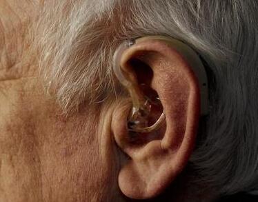 耳鸣的症状主要是什么呢
