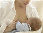 母乳喂养方法_母乳时间_母乳哺乳的次数_母乳夜间喂奶_打嗝与溢奶