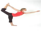 瑜伽单脚站立姿势 可以起到塑身燃脂的功效