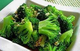 西兰花更适合与这些食物一起炒