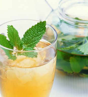 喝茶搭配运动 增加脂肪消耗 喝茶搭配运动 增加脂肪消耗