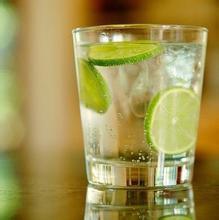 减肥药科学 柠檬水减肥的正确方法 减肥药科学 柠檬水减肥的正确方法