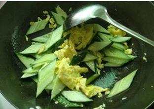 黄瓜鸡蛋减肥法 一个月狂瘦30斤