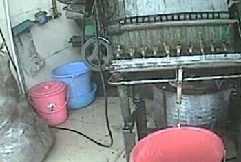 广东广西现黑心土榨油 毒性相当于鹤顶红68倍