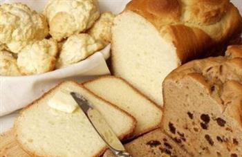 揭秘：一块面包里有近40种添加物