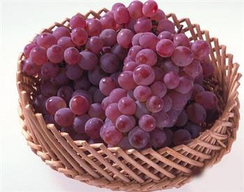 分享不同颜色葡萄的不同保健功效