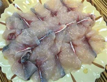 生吃鱼片可能会诱发肝癌