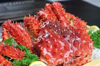 帝王蟹的美味做法 秋季是吃蟹的好时节帝王蟹概述帝王蟹的捕捞