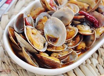 蛤蜊的胆固醇含量高吗 蛤蜊的营养价值有哪些