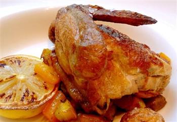 春鸡能和茼蒿一起吃吗_春鸡和茼蒿能一起吃吗/同吃