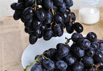 常食用葡萄可轻松降血压