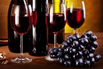 喝葡萄酒可以帮助消化和防辐射