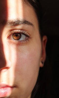 视网膜病变是什么 它能治好吗