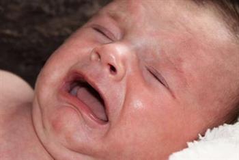 怎样判断宝宝是肠绞痛 宝宝肠绞痛怎么缓解