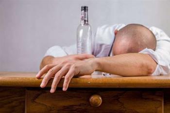 酒精性肝病症状 酒精性肝病应该怎样预防
