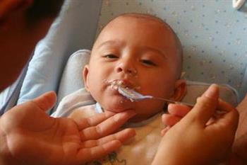 宝宝痰多咳嗽怎么排痰 宝宝痰多咳嗽有哪些原因