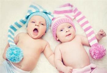 两个月宝宝喝多少奶粉 宝宝吃很慢怎么办