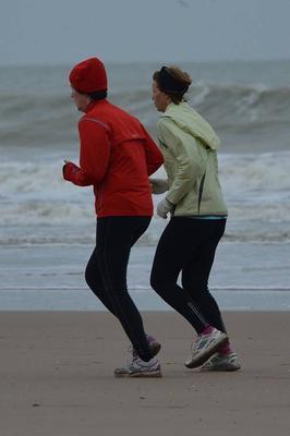 风寒感冒可以吃黄瓜吗 风寒感冒的原因有哪些