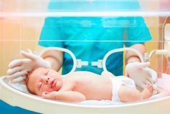 早产婴儿保温箱待几天 早产儿怎么护理