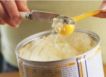 全脂奶粉的功效与作用_全脂奶粉的营养成分