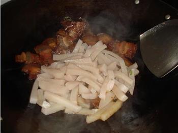 腊肉炒泡菜蘑芋的做法步骤14