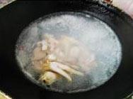 鸡爪瘦肉水果人参汤的做法步骤3