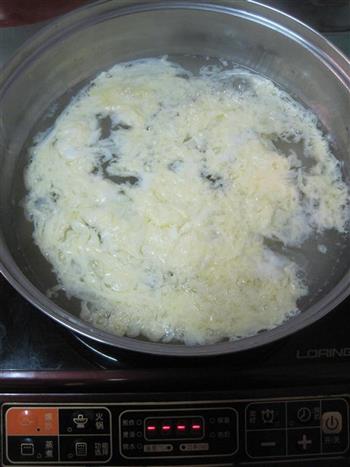 菠菜蛋花汤的做法步骤3