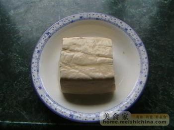 脆皮豆腐的做法图解1