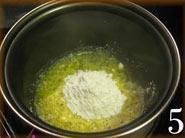 奶油鸡蓉蛤蜊汤的做法步骤12