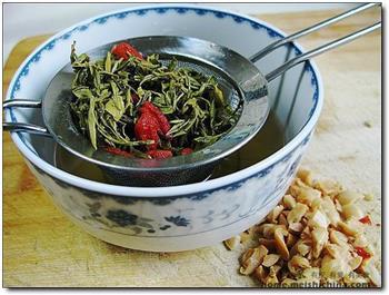 龙井茶焖大虾的做法图解4