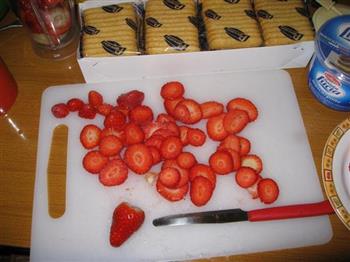 草莓口味提拉米苏的做法图解3