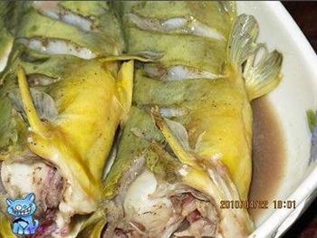 清蒸黄颡鱼的做法步骤2