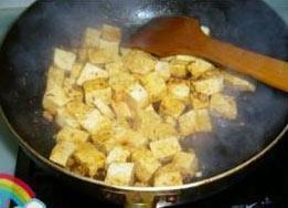 酱烧肉末豆腐的做法步骤6