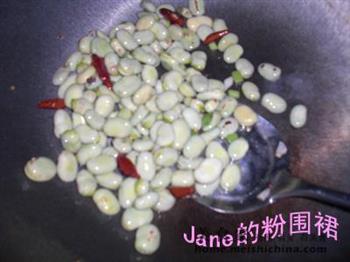 芽菜蚕豆的做法步骤2