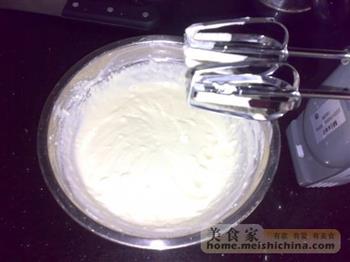 轻乳酪蛋糕的做法步骤5