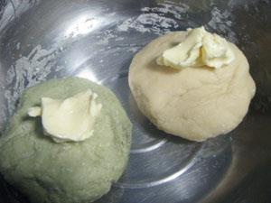 草莓酸奶发酵面包的做法步骤4