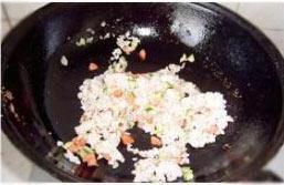 米饭蛋卷的做法步骤4