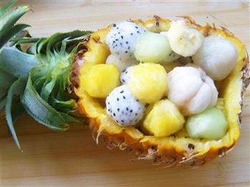 菠萝船水果沙拉的做法步骤3