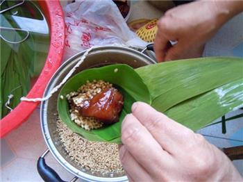 鲜肉粽子的做法步骤14