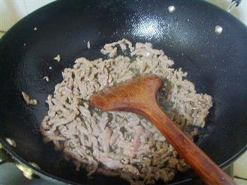 牛肉炒米粉的做法步骤7