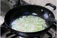 咸蛋干贝葫子汤的做法步骤5