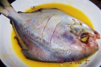 红烧平鱼的做法步骤2
