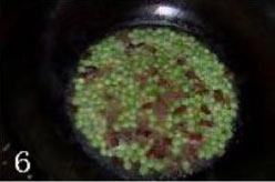 腊肉烩豌豆的做法图解6