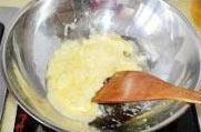 鸡蛋炒菠菜的做法步骤3