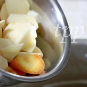 土豆胡萝卜烧牛腩的做法步骤10