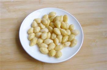 白果玉米排骨汤的做法步骤3