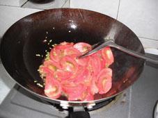 西红柿鸡蛋拌面的做法步骤5